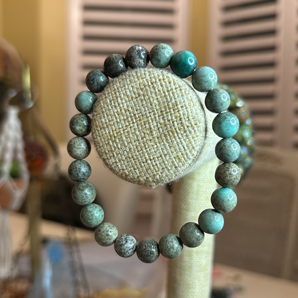 8mm chrysoprase bracelet ✨